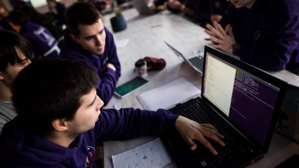 Школьники Татарстана показали лучший результат за всю историю участия на румынском турнире по информатике