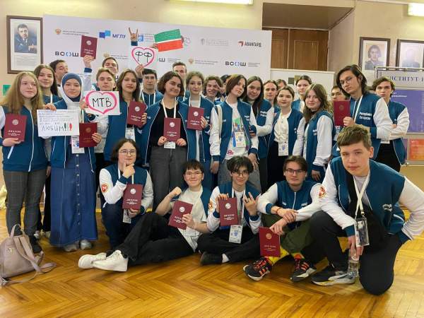 12 школьников из Республики Татарстан стали победителями и призерами заключительного этапа всероссийской олимпиады школьников  по английскому языку в 2022-2023 учебном году
