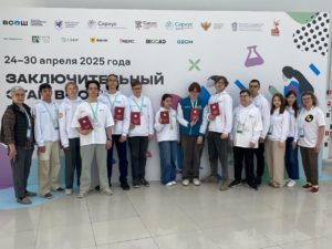 Школьники из Татарстана стали победителями и призёрами всероссийских олимпиад по биологии и праву
